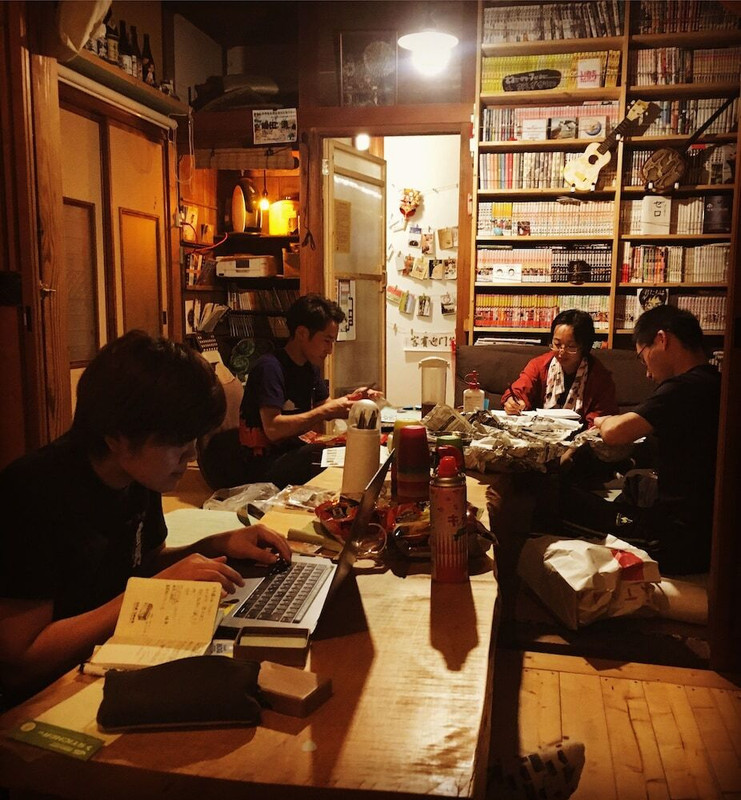 ロビーラウンジ