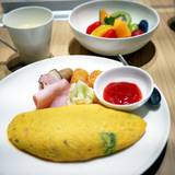 フレッシュな朝食で
朝から元気に / 4