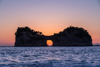 [Wakayama] Sunset over Engetsu Island/Nanki Shirahama