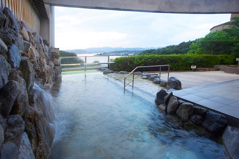 絶景露天風呂で癒されよう♪伊勢志摩温泉「ひまわりの湯」3569288