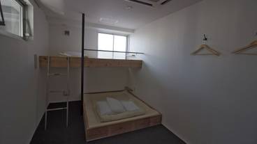 客室 / 19