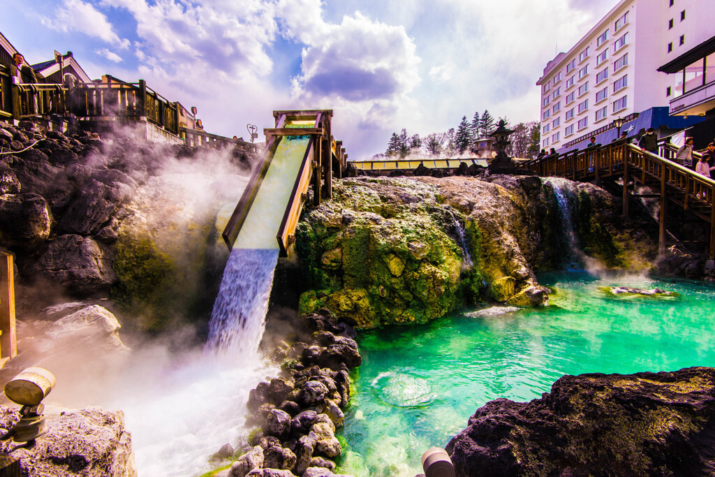 名湯「草津温泉」で癒し旅704695