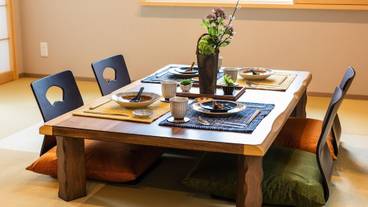 客室内のダイニングエリア / 12