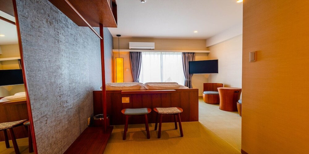 ダブルルーム／チェア