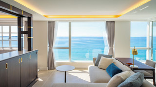 デラックススイート 禁煙 (朝食 + フレンチディナー [17:00~17:30] 付き)