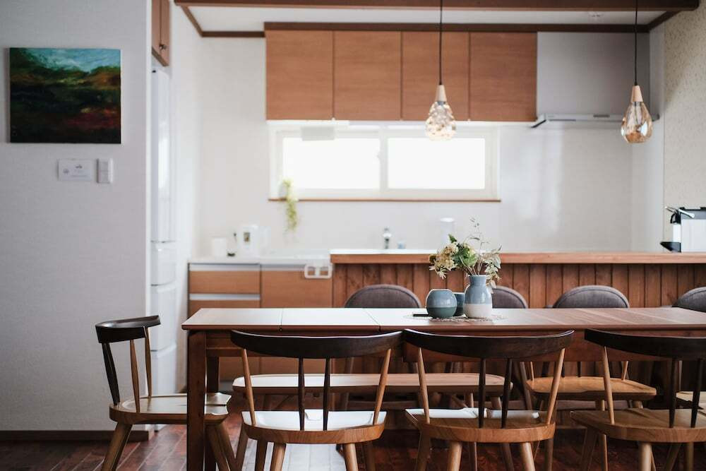 客室内のダイニングエリア