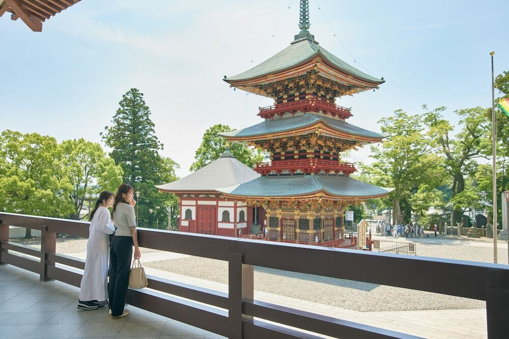 成田山新勝寺から徒歩約2分。まるで泊まれる歌舞伎美術館4249548