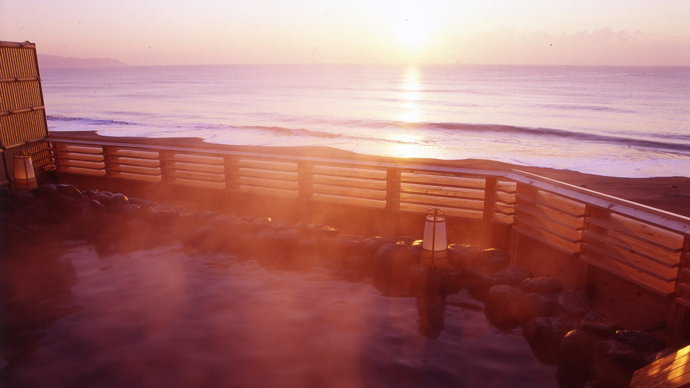 朝日を望む貸切風呂も！絶品ビュッフェも自慢の宿4237332