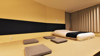 ラグジュアリー スタジオスイート ベッド (複数台) 禁煙 冷蔵庫 & 電子レンジ