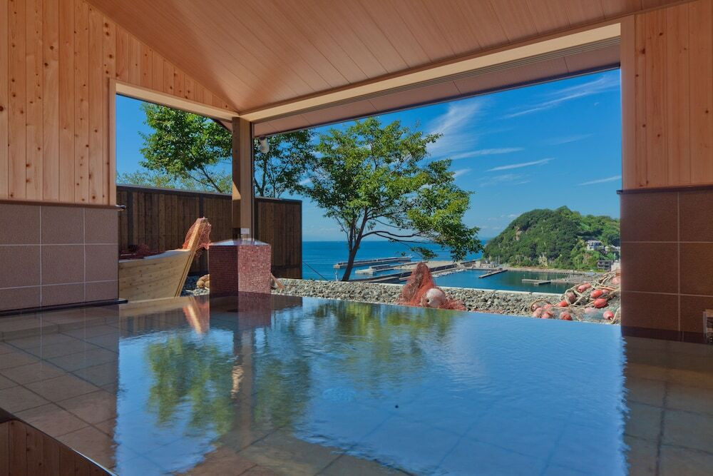 絶景温泉で心も身体も解放4265191