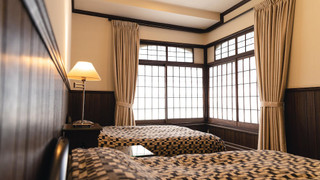 スイート 共用バスルーム