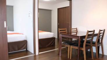 客室内のダイニングエリア / 23