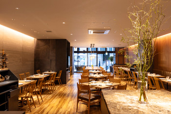 「SALVATORE CUOMO & BAR 心斎橋」 内観 219669325 