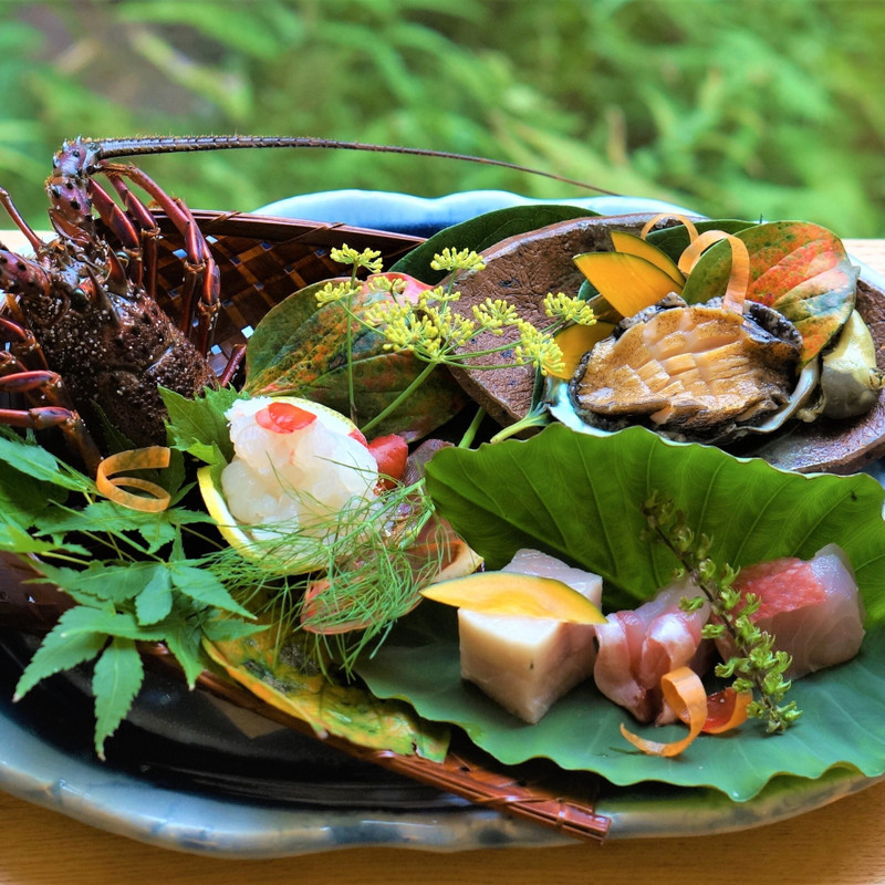 夕食　伊豆豪華海鮮お造り
