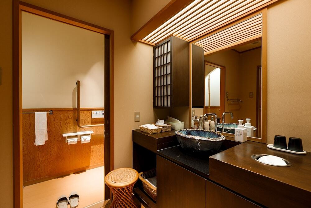 藤の棟Aタイプ デラックス和室 洗面台