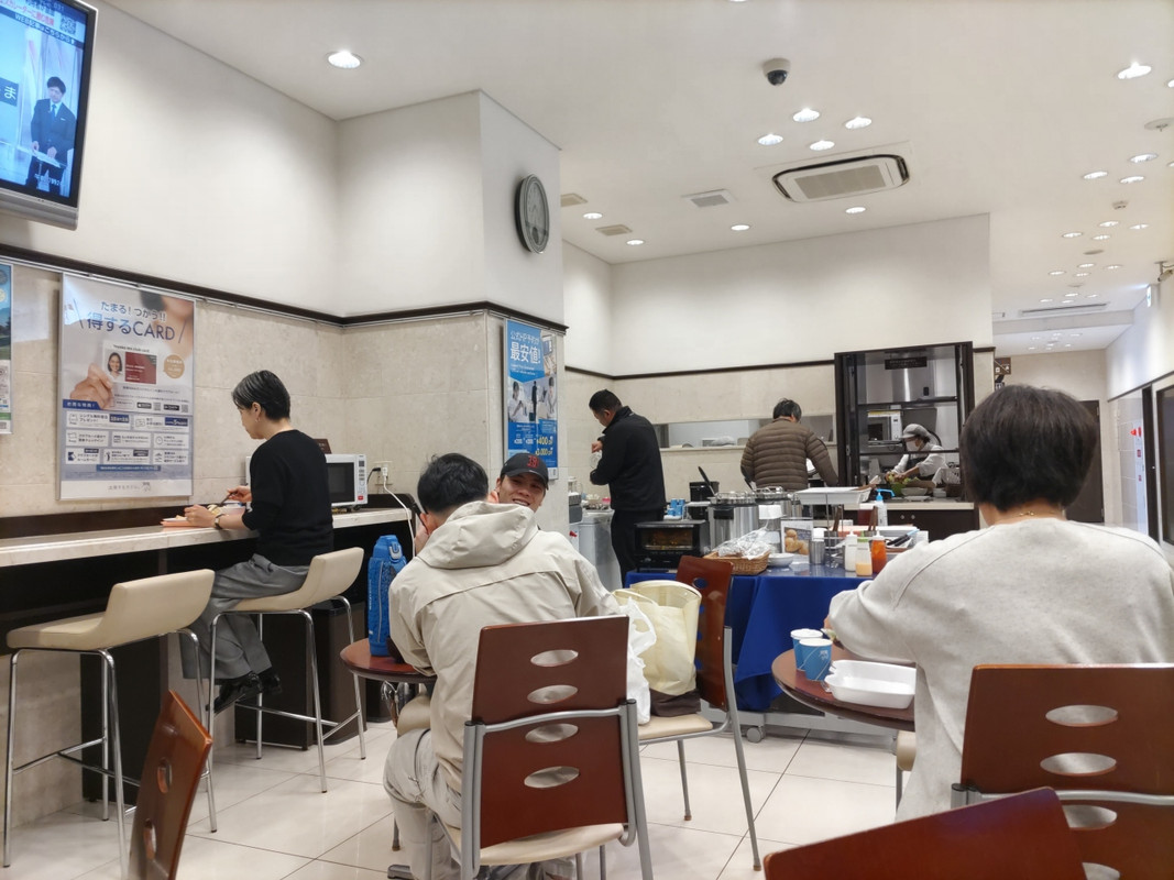 1階の朝食スペース。