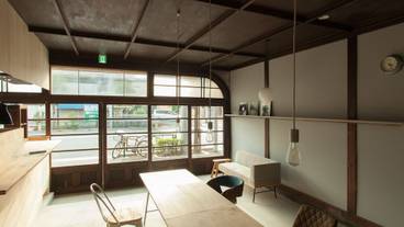 客室内のダイニングエリア / 7