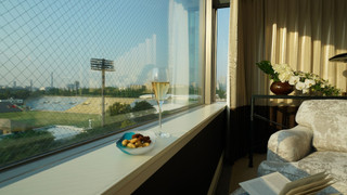 スタジアムスイート クラブラウンジアクセス付き  (65平米/スタジアムビュー / プライベートサウナ付き) 禁煙