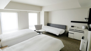 トリプルルーム （シングルベッド2台+ソファベッド）禁煙