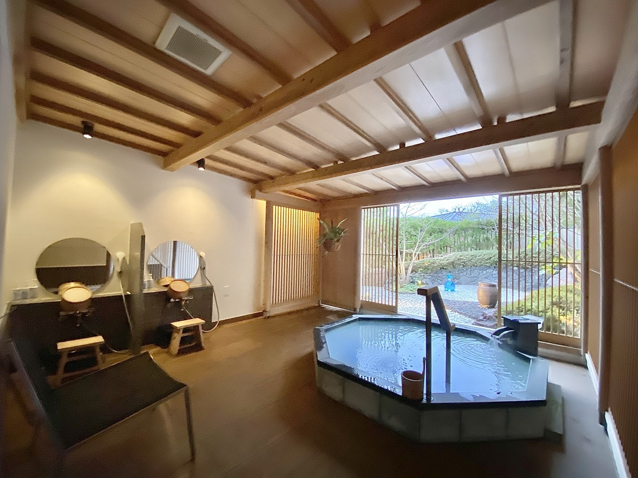 子どもの宿泊不可。大人のための隠れ家4002974