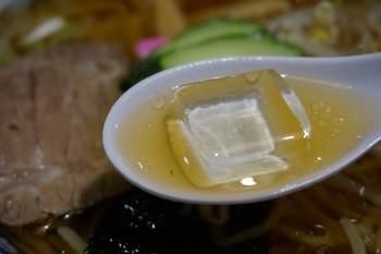 「栄屋本店」料理 1096669 氷が涼しげ