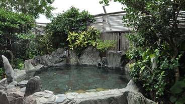 屋外スパ浴槽 / 1