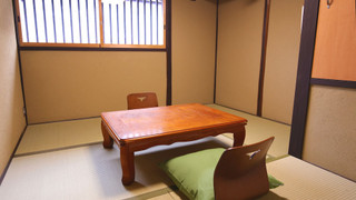 町屋一棟貸し(ベッド + 布団)