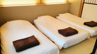 ファミリー ルーム ( B )