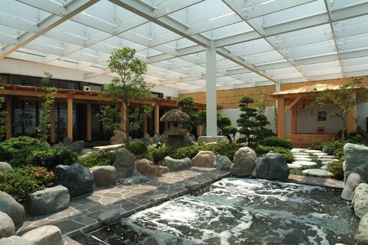 お肌が喜ぶ♡
熱海と湯河原の温泉 / 2