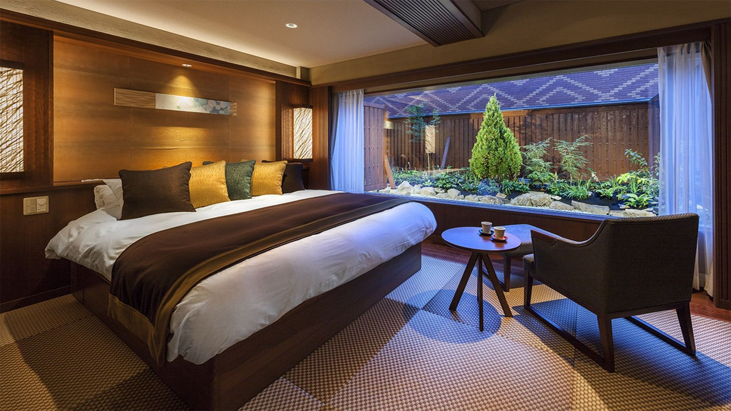 モダンダブル／ガーデンウイング