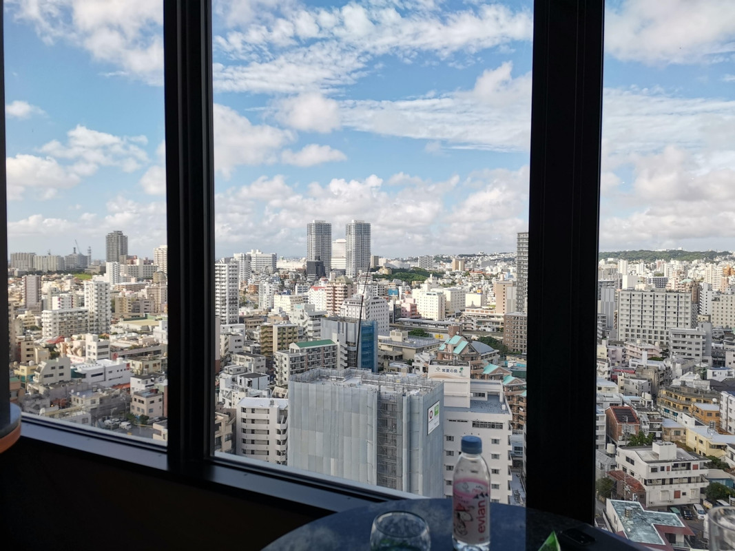 ラウンジ眺望