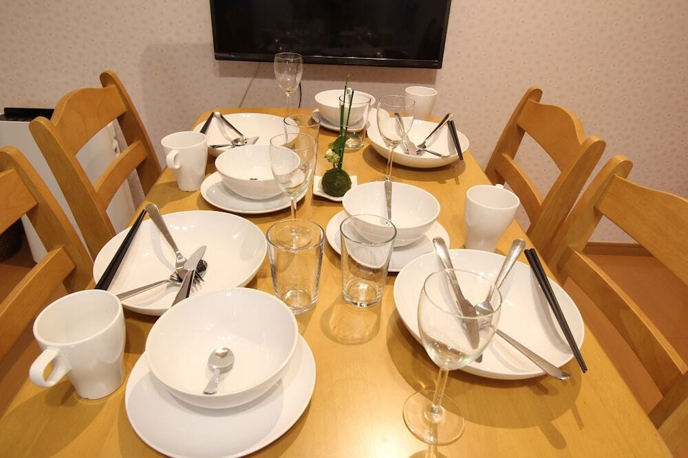 客室内のダイニングエリア