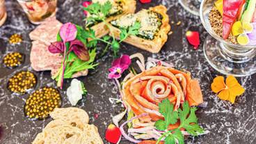 食事・飲み物 / 30