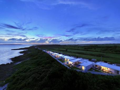 クリスタルヴィラベイサイド / 2