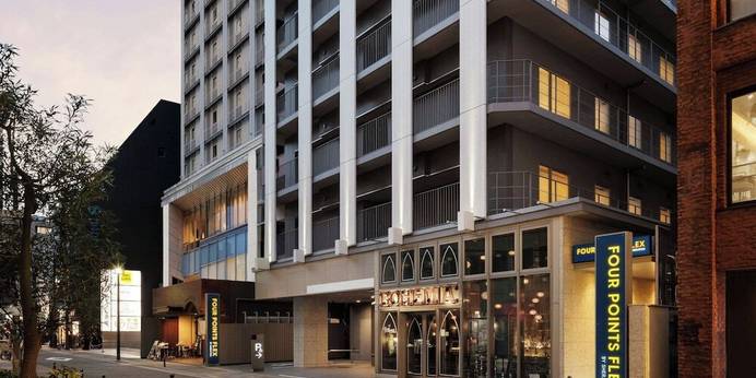 フォーポイント フレックス by シェラトン 大阪心斎橋（大阪府 ビジネスホテル） / 1