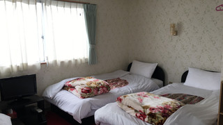 4ベッドルーム（バス・トイレ共同）