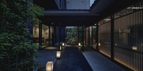 THE HOTELS HAKATA 春重 本館