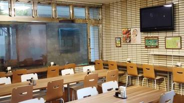 ロビーラウンジ / 5