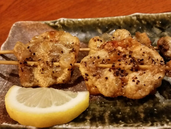「きんとき 中央林間店」料理 820600 塩皮(カリカリ焼き)。