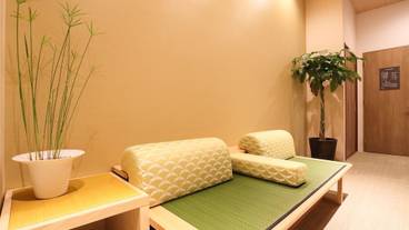 ロビー応接スペース / 8