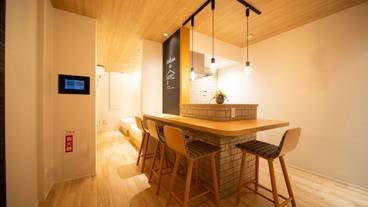 客室内のダイニングエリア / 6