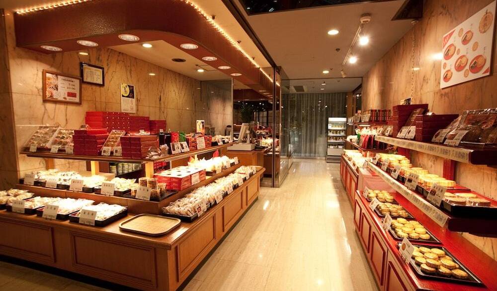 種類豊富で嬉しい！
売店でお土産選び / 1