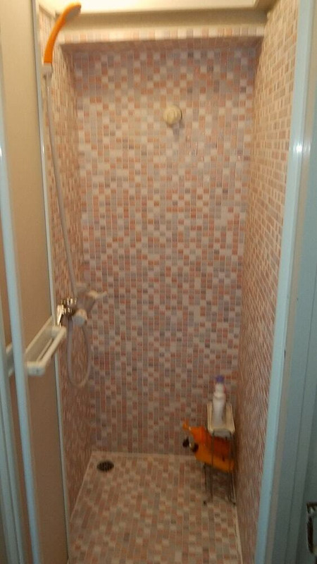 バスルームのシャワー