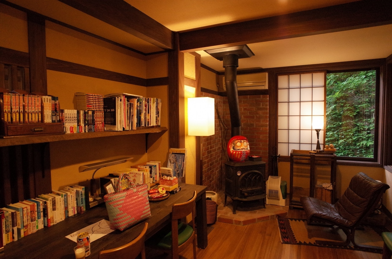 ライブラリーで気ままに読書1816663