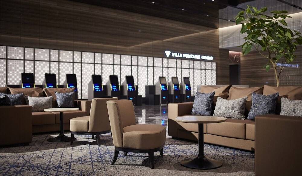 ロビーラウンジ / 1