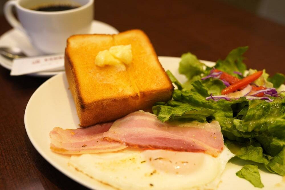 朝食