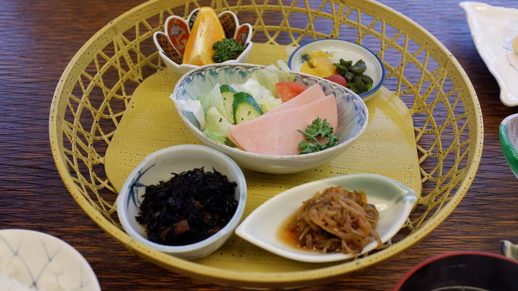 ほっこり和朝食で
優しい目覚めを / 2