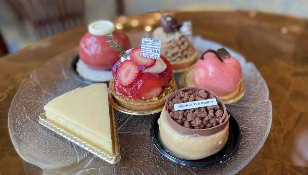 ケーキセットも / 3