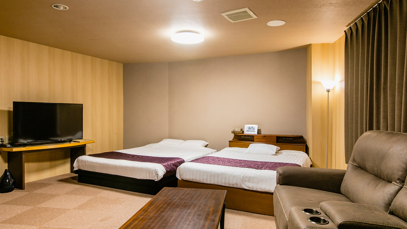 ドリンクバーにお菓子も無料！キッズコーナーもあり4753115