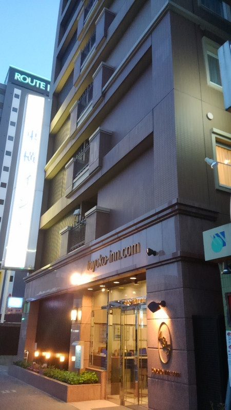 豊橋駅から近い大通り沿いにあり、便利な立地でした。